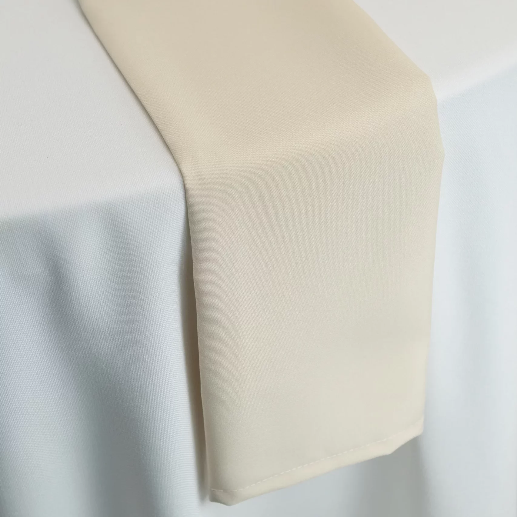 Serwetka Beż - klasyczna elegancja - rent4events.pl, rent4wedding.pl.