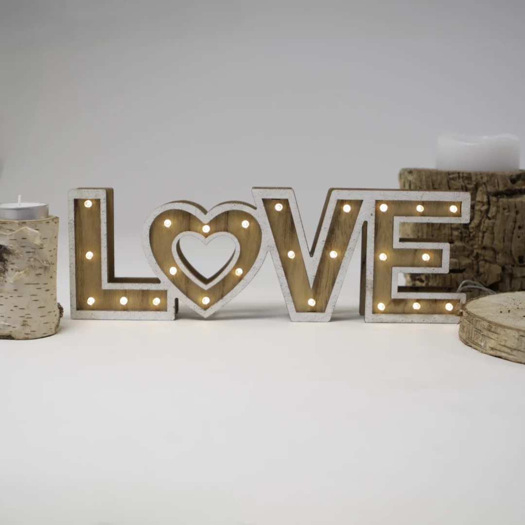 Napis LOVE Drewniany - obrazek 2