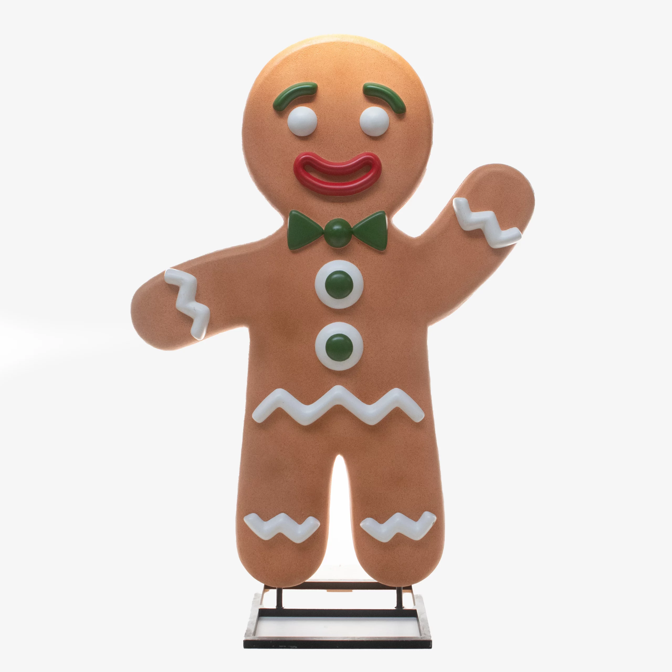 Ciastek, dekoracyjna figura piernikowego ludzika o wysokości 135 cm to oryginalna atrakcja scenograficzna na event w stylu bajkowym i świątecznym. Z uśmiechem, zieloną muszką i guziczkami, postać ta idealnie nadaje się jako dekoracja przestrzeni, tło do zdjęć czy element ekspozycji w centrach handlowych i na jarmarkach. O solidnej podstawie i wytrzymałej konstrukcji. Dekoracja dostępna jest w ofercie wypożyczalni dekoracji rent4events.pl / rent4weddings.pl. Ciastek to efektowny sposób na wyróżnienie eventu - rent4events.pl wypożycz wrażenia, rent4wedding.pl zachowaj wspomnienia.
