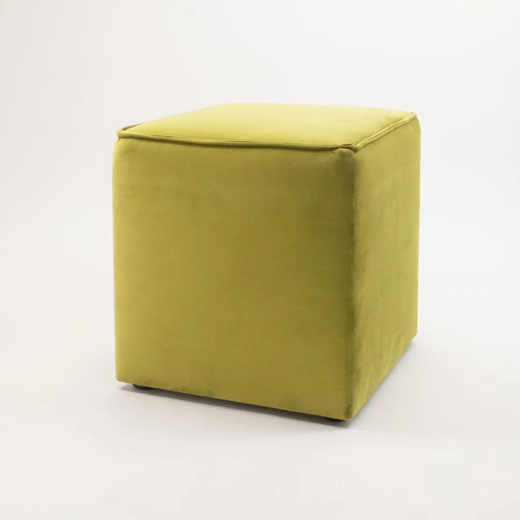 Pufa Kubik Oliwkowy Welur - leśny chillout - rent4events.pl, rent4wedding.pl.